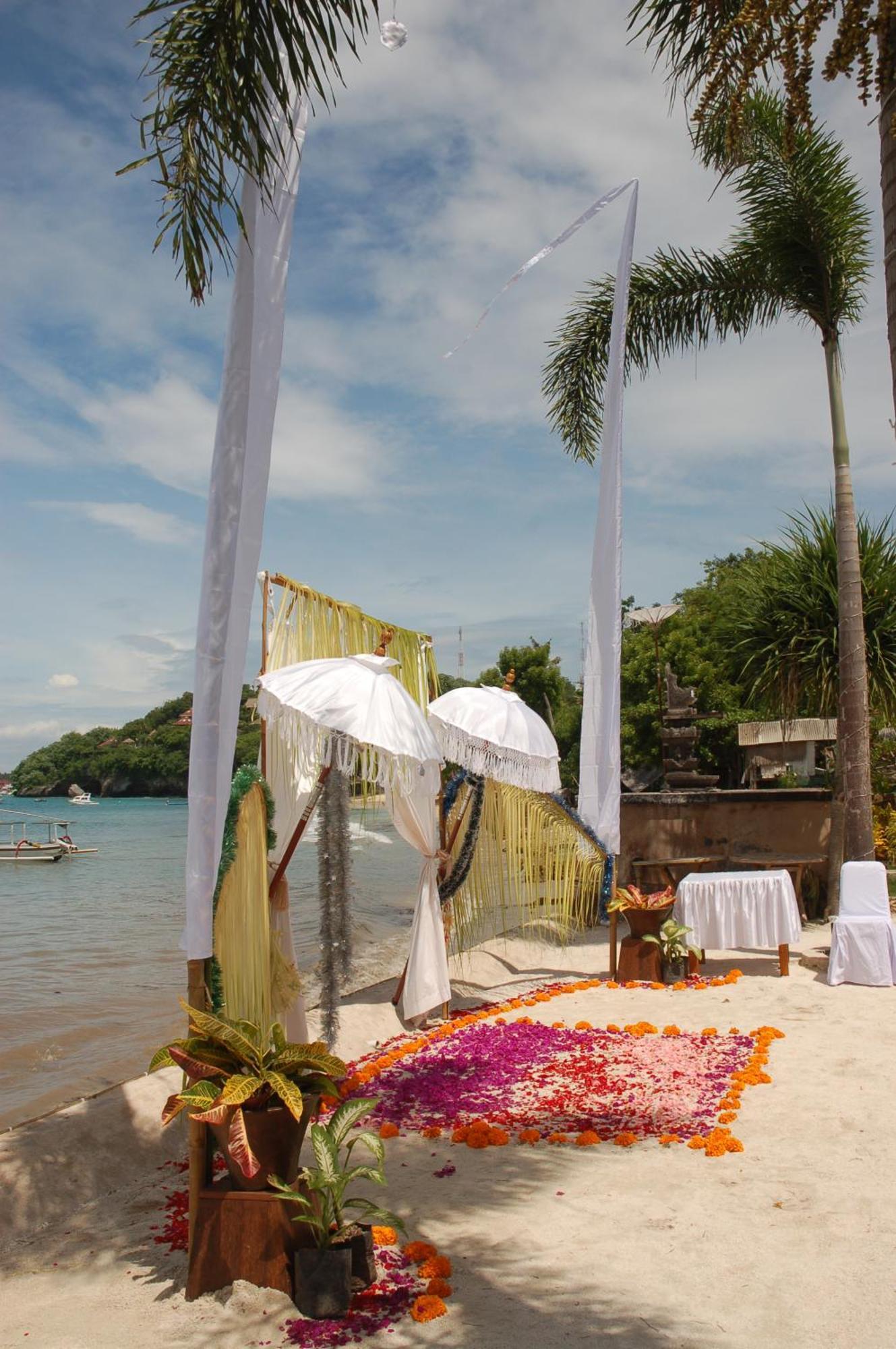 Bay Shore Huts นูซาเลมโบงัน ภายนอก รูปภาพ